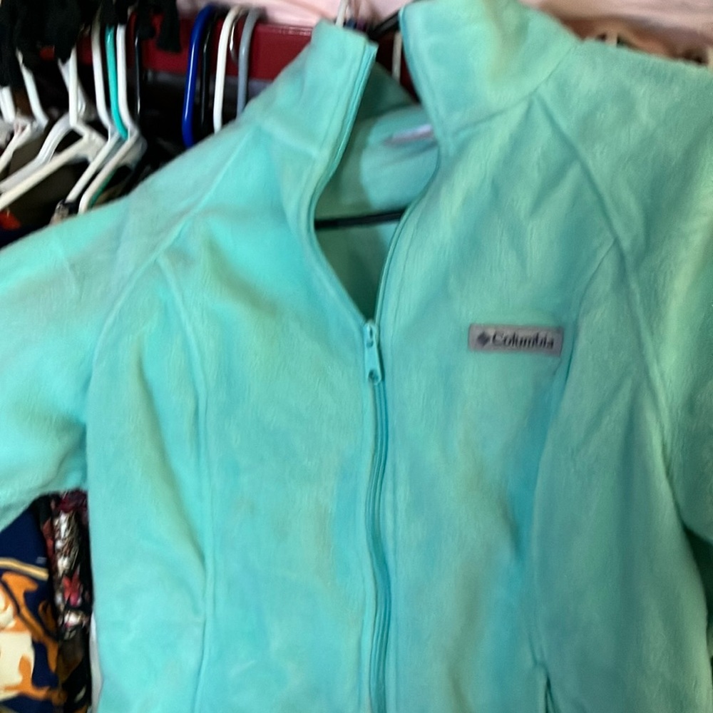Sweater (columbia)